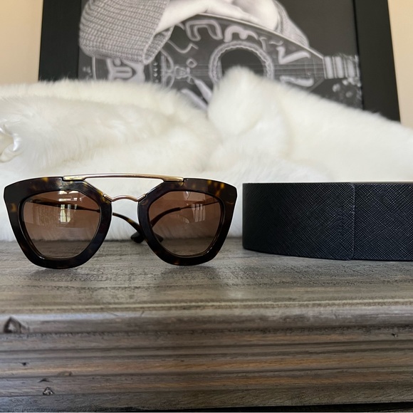 PRADA CINEMA SUNGLASSES - Picture 3 of 12